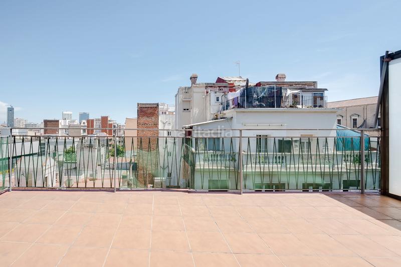 Foto aff772d9-e668-4d5c-99f4-52891e6cdbe3. Àtic a Sants Barcelona