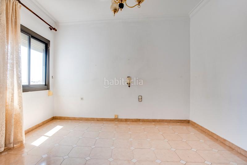 Foto b3586509-1642-4bc0-bb46-a3b76466e8b5. Àtic a Sants Barcelona