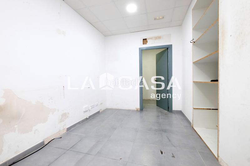 Foto f08557e0-e753-4133-9254-e3842e7c944f. Local comercial lcb37971 en Vilapicina - Torre Llobeta Barcelona