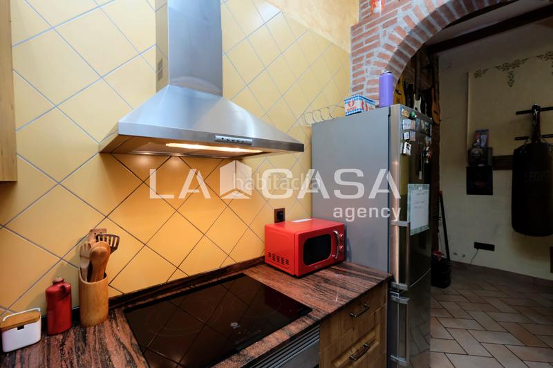Foto 3a3fc035-5095-4fae-9113-ab9ef1f446ea. Casa pareada chalet pareado plaça deivissa, en Horta Barcelona