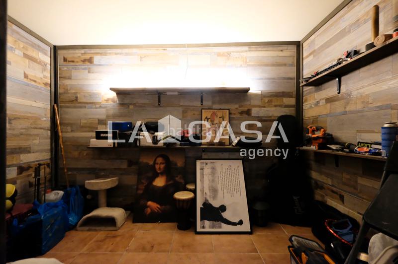 Foto a37d2820-88e6-4358-9c98-a4be273be4af. Casa pareada chalet pareado plaça deivissa, en Horta Barcelona
