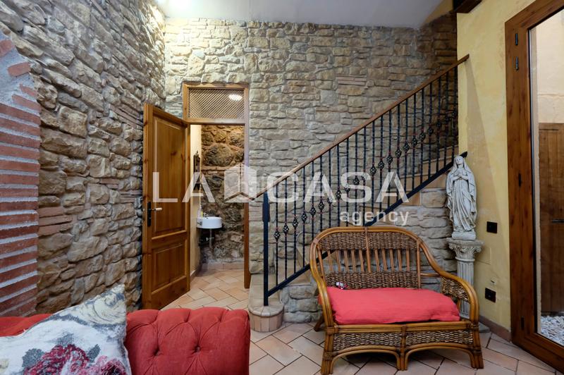 Foto a4ce39bf-cc03-442c-a621-c62613dff775. Casa pareada chalet pareado plaça deivissa, en Horta Barcelona