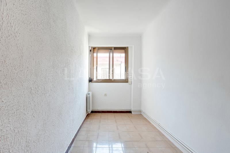 Foto e0fa5458-5198-4487-ba89-ed31f6ddc489. Attique avec chauffage dans La Verneda - La Pau Barcelona