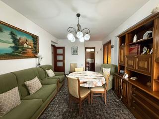 Appartement  Carrer de bernat metge. Finca con ascensor!