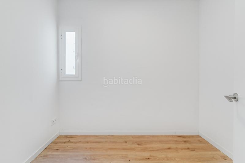 Foto a38d601c-4bb9-4a39-b811-3d6330345f2c. Dachwohnung in Guinardó Barcelona