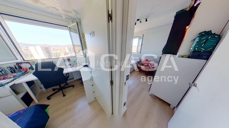 Foto 480bdf61-bf52-4a22-b51b-fd873780b8b4. Pis a La Verneda - La Pau Barcelona