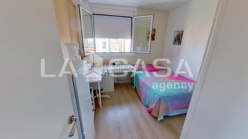 Foto 6b115862-0775-46c3-b567-e547172d7cb8. Pis a La Verneda - La Pau Barcelona