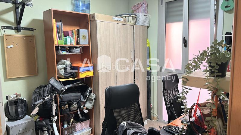 Foto 56f54f35-aabd-42a7-a33b-b389261432cf. Ground floor with heating in Porta Barcelona