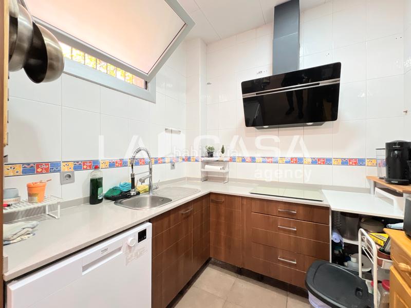 Foto c28deea9-ff6b-4b8a-bf07-70c2122b6f86. Ground floor with heating in Porta Barcelona