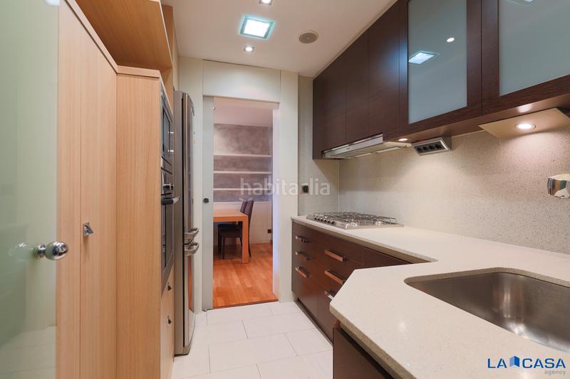 Foto 17a45a8b-3fb2-4588-90bd-2b6b7fbfb20d. Appartement avec parking dans La Bordeta Barcelona