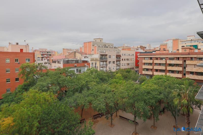 Foto fa95d982-5ad1-457d-8017-493c0f32b1ae. Appartement avec parking dans La Bordeta Barcelona