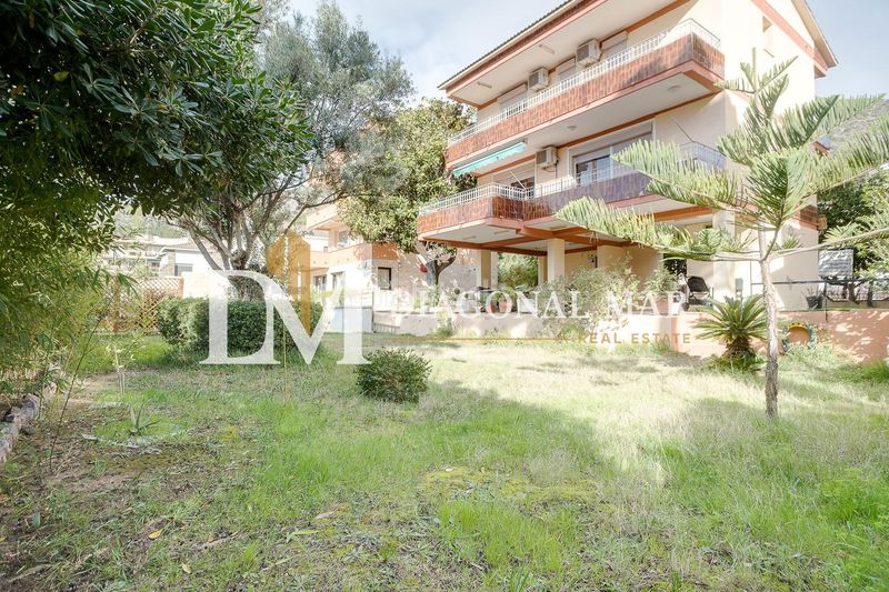 Foto 837313a2-f693-43a2-a6f2-8ad68e4307ff. Casa amb aparcament a El Poal Castelldefels