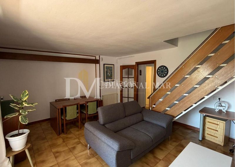 Foto 0eb7d931-41d5-4b20-80ed-4e1b5216a59f. Dúplex amb calefacció a La Verneda - La Pau Barcelona