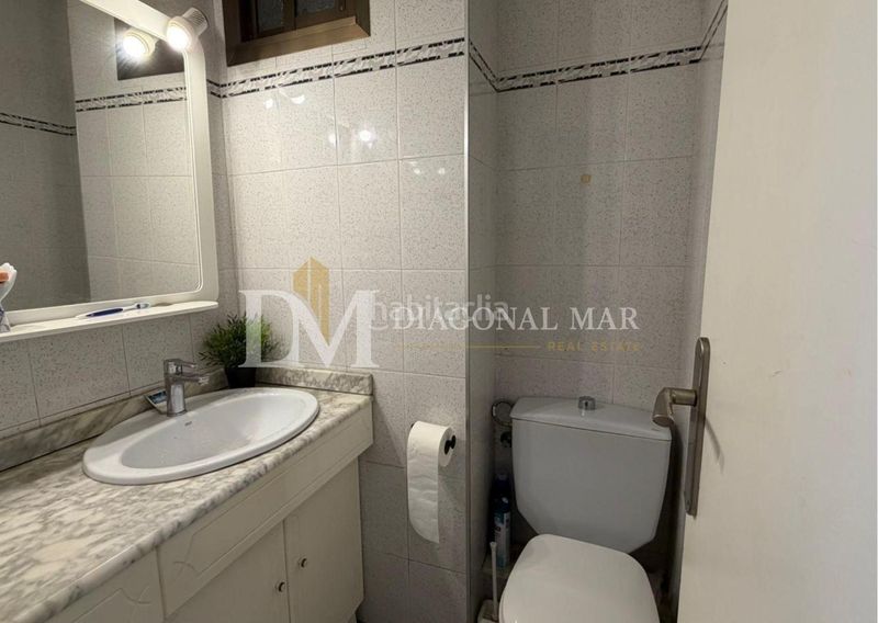 Foto e0a0b605-9121-4116-bdc8-177007a32d8b. Dúplex amb calefacció a La Verneda - La Pau Barcelona