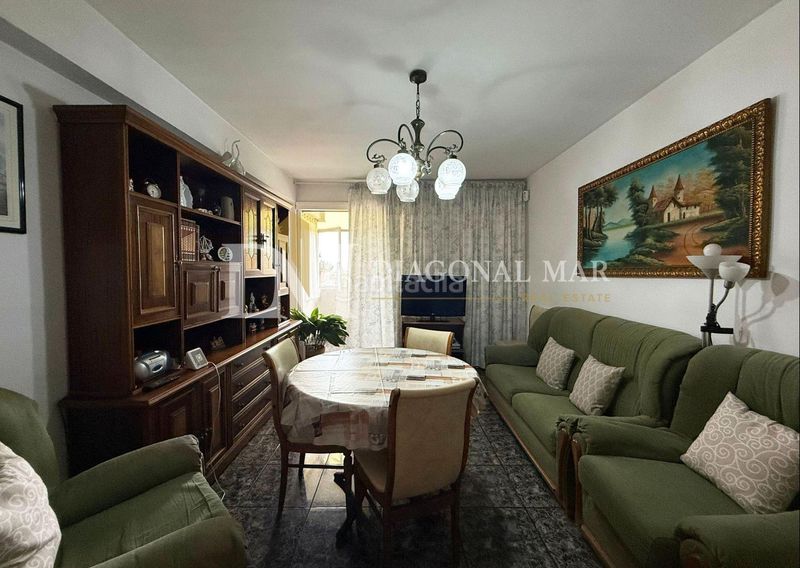 Foto 51e7ba75-6aad-4218-8685-84c846bdff2c. Pis a Vilapicina - Torre Llobeta Barcelona