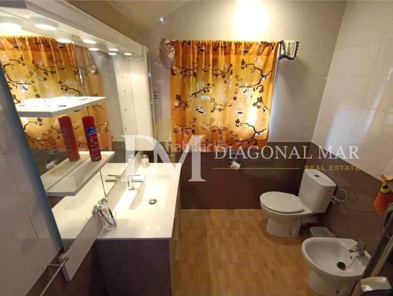 Foto 42ce16b4-4940-430a-92ab-3037ee76f251. Casa amb calefacció aparcament piscina a Sant Genís dels Agudells Barcelona