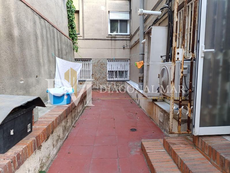 Foto d8254f89-4b20-4978-be6c-793fb6b724fd. Casa amb calefacció aparcament piscina a Sant Genís dels Agudells Barcelona