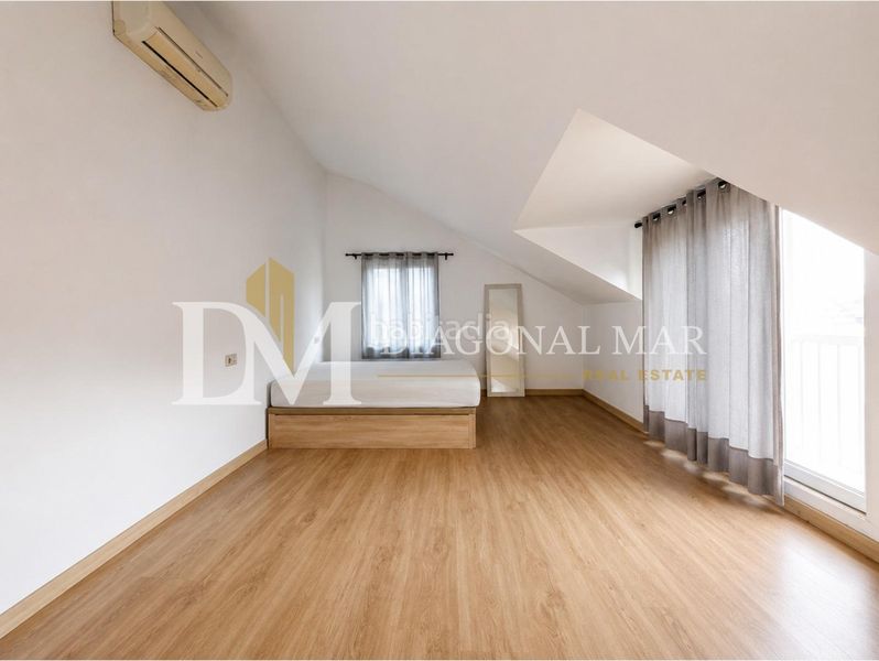 Foto e6f00519-d28b-40ff-a88d-97e9d794b143. Casa amb calefacció aparcament piscina a Sant Genís dels Agudells Barcelona