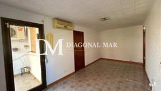 Flat in Besòs - Maresme. Piso exterior con gran potencial en diagonal mar  poblenou