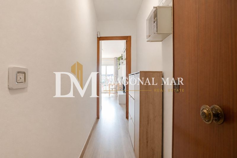 Foto 14daeb21-f27e-4ed8-bde1-e04c08480435. Pis a Trinitat Vella Barcelona