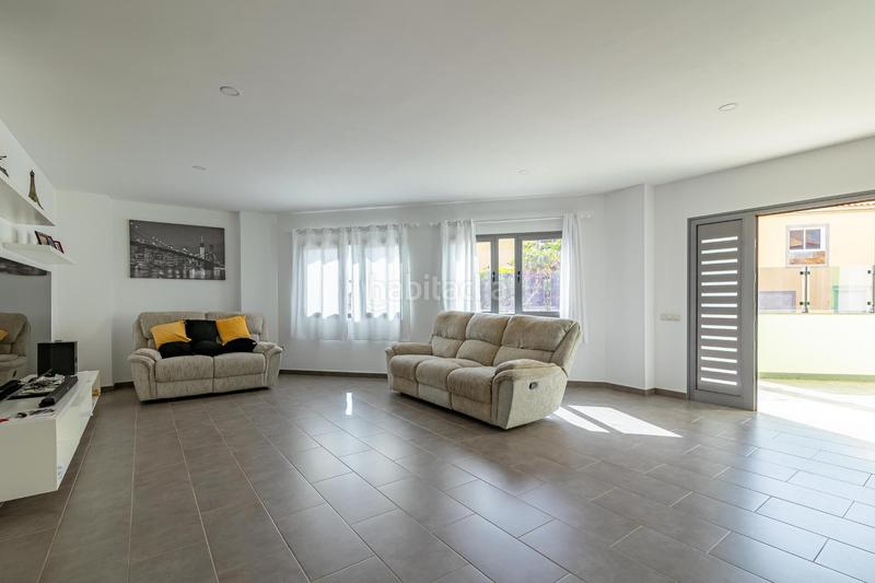 Foto 03febc4f-b736-4b6f-a98f-8886fe5acaf9. Chalet  en venta en vecindario en Vecindario - El Doctoral - Cruce de Sardina Santa Lucía de Tirajana