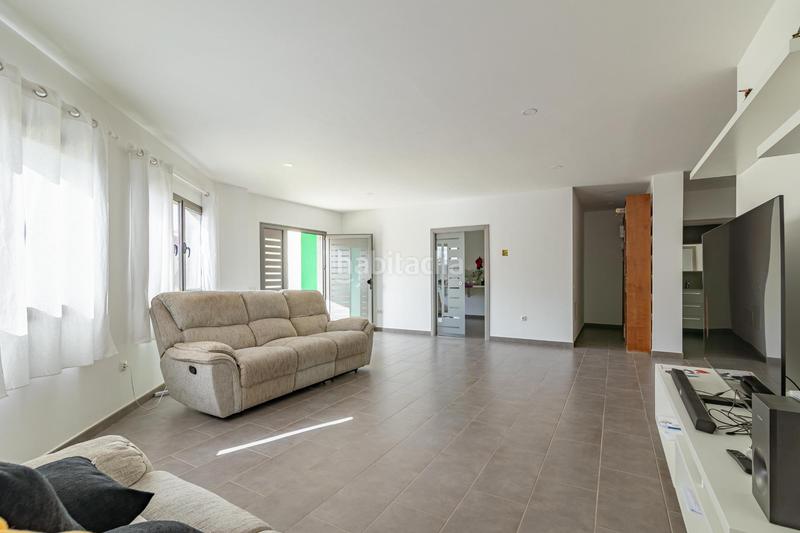 Foto 3f24d7a6-9584-46ec-9240-894f0f462a9e. Chalet  en venta en vecindario en Vecindario - El Doctoral - Cruce de Sardina Santa Lucía de Tirajana