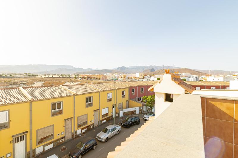 Foto 84f05c87-ce43-4204-8289-d644acb212cc. Chalet  en venta en vecindario en Vecindario - El Doctoral - Cruce de Sardina Santa Lucía de Tirajana