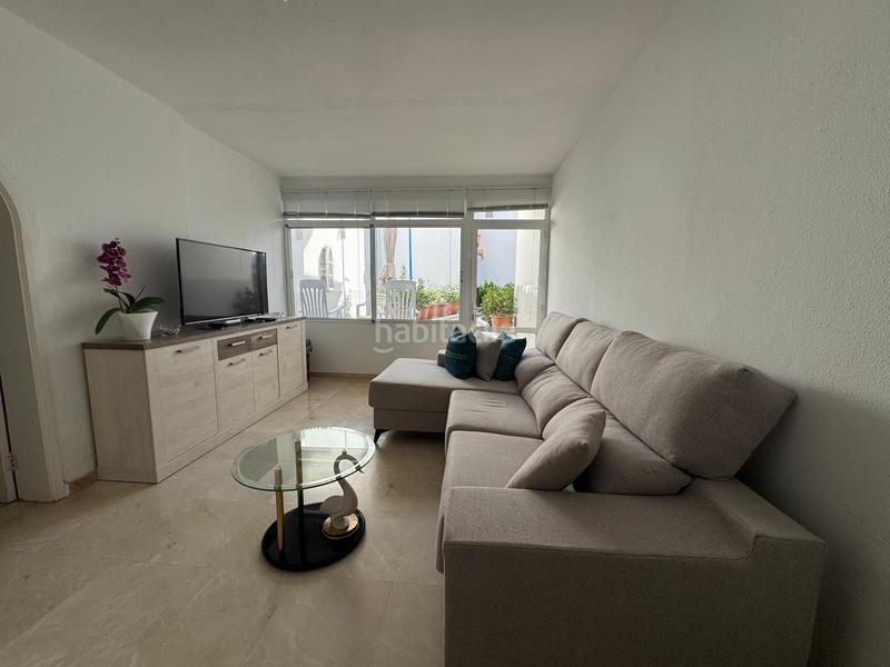 Foto 1f967b70-3afd-4853-a97c-44946db61020. Chalet mit parking pool in Sardina Gáldar