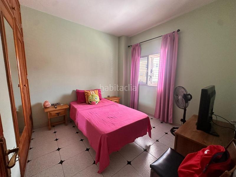 Foto 3367dbd1-1cb8-4e7d-9e29-73b199933616. Casa adossada a Vecindario - El Doctoral - Cruce de Sardina Santa Lucía de Tirajana