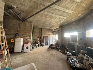 Local commercial en Sardina. Haz realidad tu proyecto  local a reformar en zona comercial