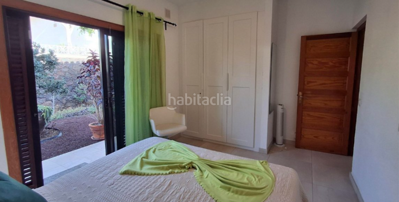 Foto 42c83685-37a1-4f94-8238-98f3c0e69d95. Chalet venta de espectacular villa en Costa del Silencio en Arona