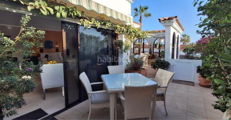 Foto 987bc67e-b1ca-4f3f-b13e-9819fa6cf15f. Chalet venta de espectacular villa en Costa del Silencio en Arona