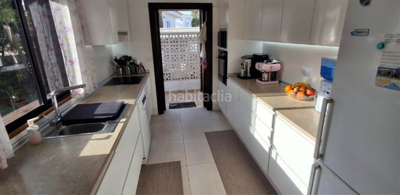 Foto b356da9c-fd8d-44ad-8911-62da7b16e32f. Chalet venta de espectacular villa en Costa del Silencio en Arona