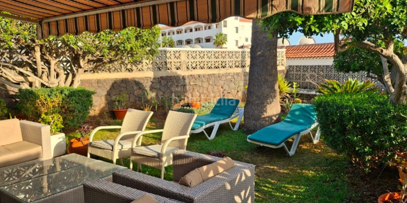 Foto c9de0355-9bf5-4a1b-b3d0-8970782f5e00. Chalet venta de espectacular villa en Costa del Silencio en Arona