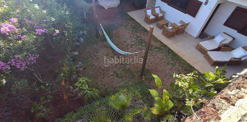 Foto dc9aad99-9a32-446c-a0f3-f9afad196615. Chalet venta de espectacular villa en Costa del Silencio en Arona