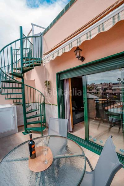 Foto f4a7656d-c238-4945-b735-ea8e1d0c2f15. Apartament amb piscina a Costa del Silencio Arona
