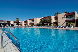 Rent Apartment in Costa del Silencio. Alquiler de apartamento en costa del silencio