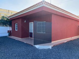 Lloguer Masia a El Fraile. Casita en estrella de sur
