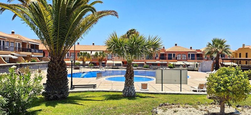 Foto dd371a4d-3cb7-4cbe-b1c6-efa0450e2c5a. Apartament amb aparcament piscina a Costa del Silencio Arona