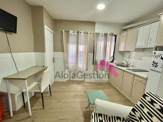 Location Studio  Calle de podadores. Estudio en alquiler - gastos incluidos