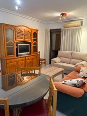 Rent Flat  Calle santa florentina. Especial estudiantes !!