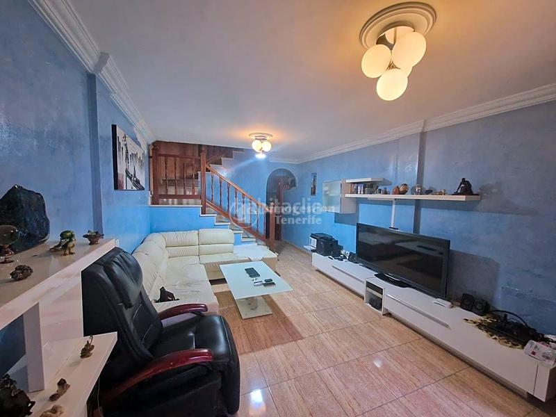 Foto 663be2ca-8f8d-4dbb-8b72-9725729324a1. Dúplex amb aparcament a Llano del Camello San Miguel de Abona