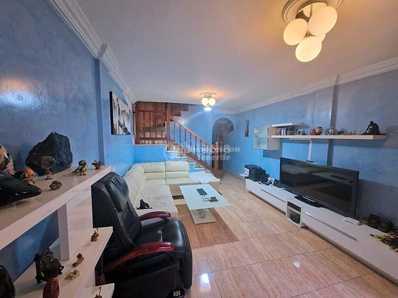 Foto f43dbe35-249b-4ccc-989c-2f2a926c007e. Dúplex amb aparcament a Llano del Camello San Miguel de Abona