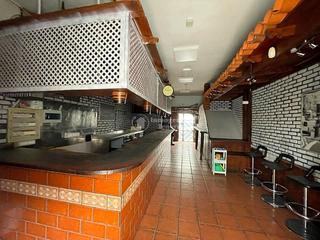 Local Comercial  Maria del carmen garcia. Se vende local en las galletas