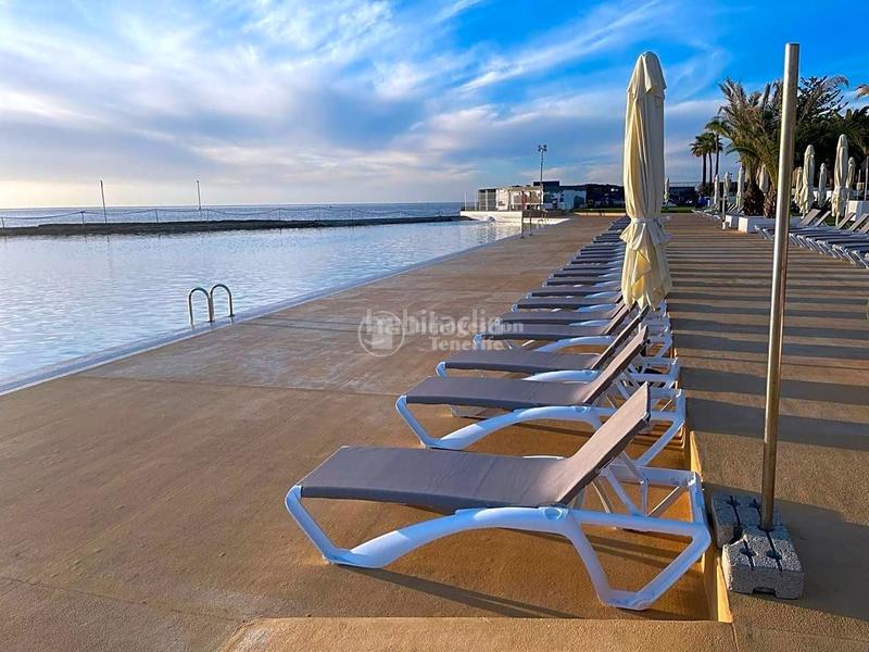 Foto 1a6afb90-e963-4e04-b90f-b622ddd6672a. Location appartement avec piscine dans Las Galletas Arona