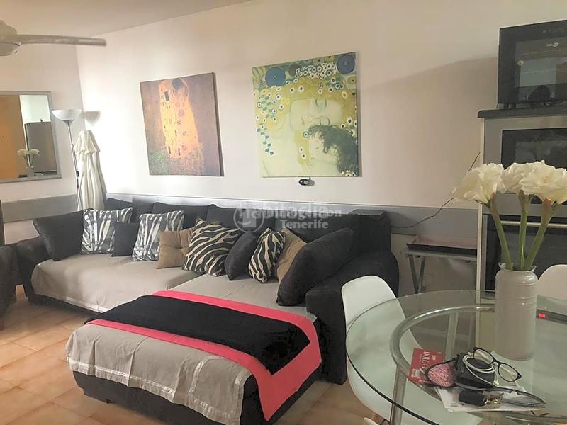 Foto b39c3427-4745-4a72-b4ff-f54b749bae58. Location appartement avec piscine dans Las Galletas Arona