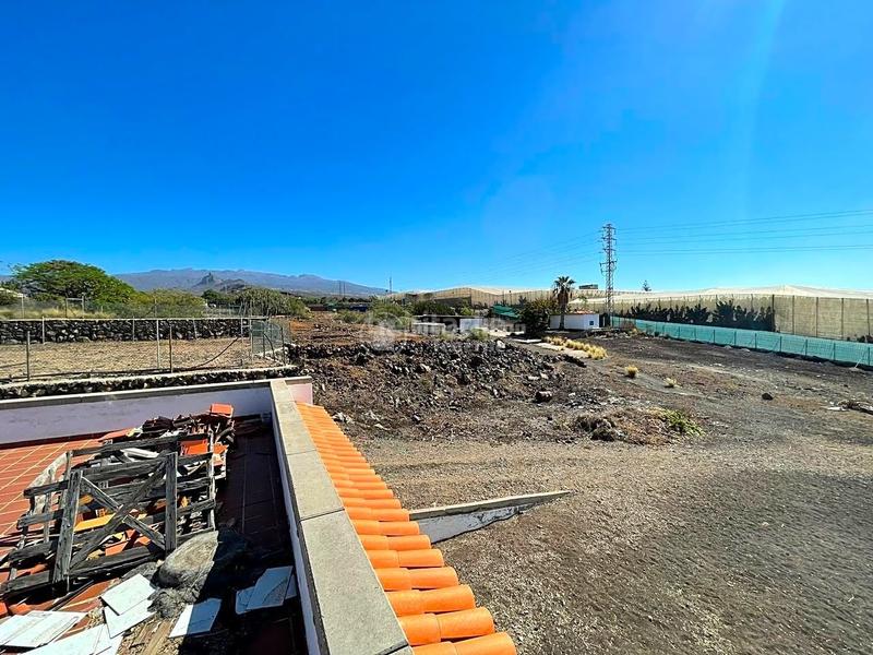 Foto 0b899fa3-8b81-4fa5-b03f-a705cdf754b5. Casa con piscina in Cho - Parque de la Reina Arona