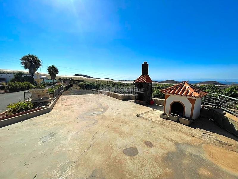 Foto 6a6770ab-a8e5-4fa2-8710-be70231a91da. Casa con piscina in Cho - Parque de la Reina Arona