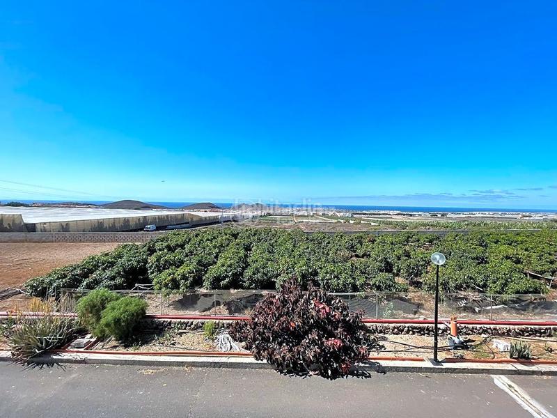 Foto 9ced285f-a8d7-4a5d-bd0d-fb85d671b0bd. Casa con piscina in Cho - Parque de la Reina Arona