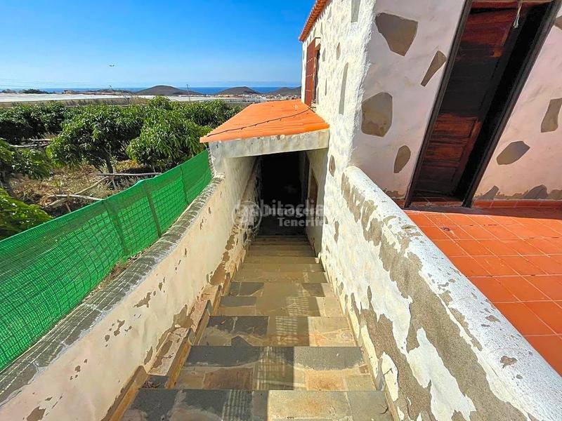 Foto d6d88a23-1d98-4236-bded-1f8fb3d33b5c. Casa con piscina in Cho - Parque de la Reina Arona